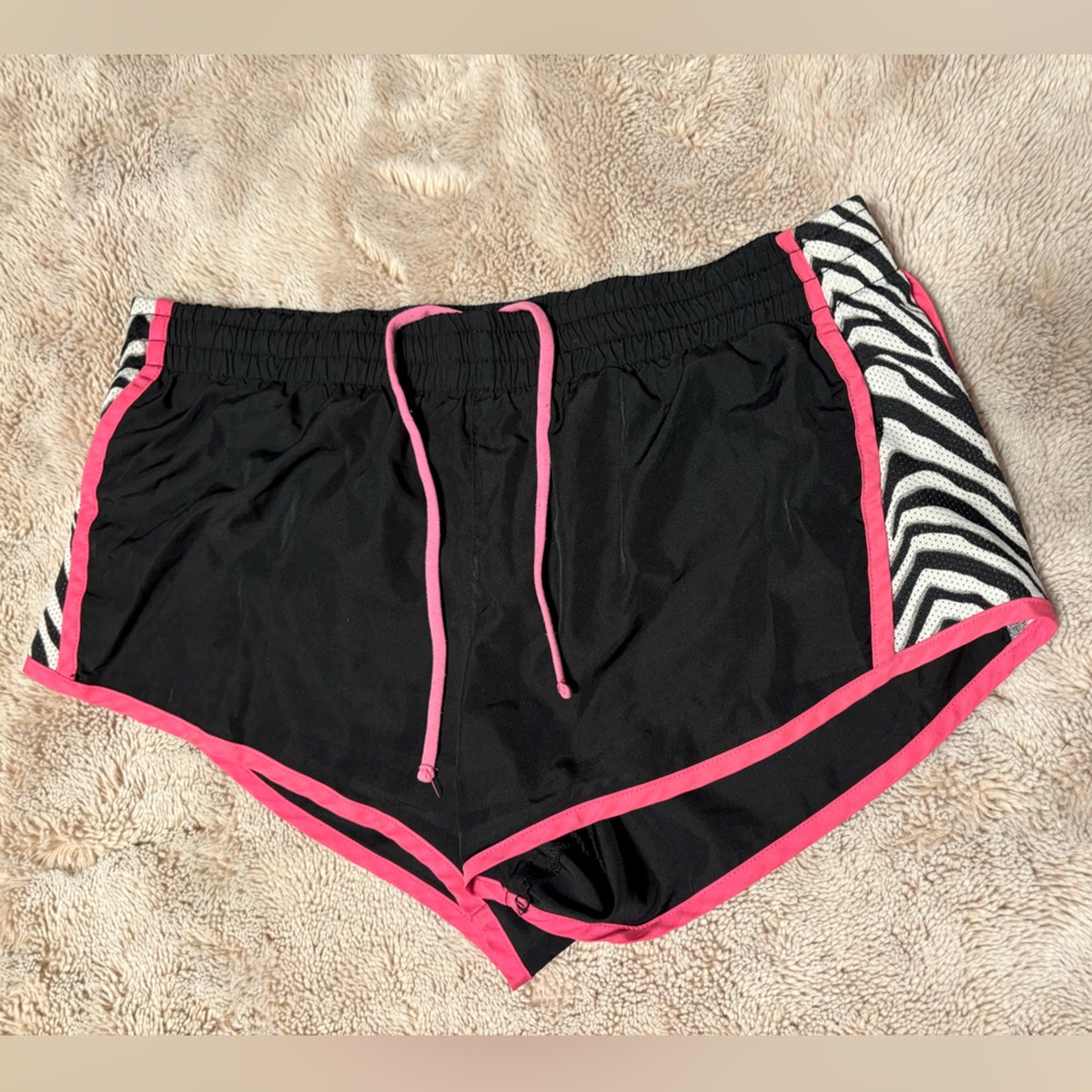 SO athletic shorts, size S, black